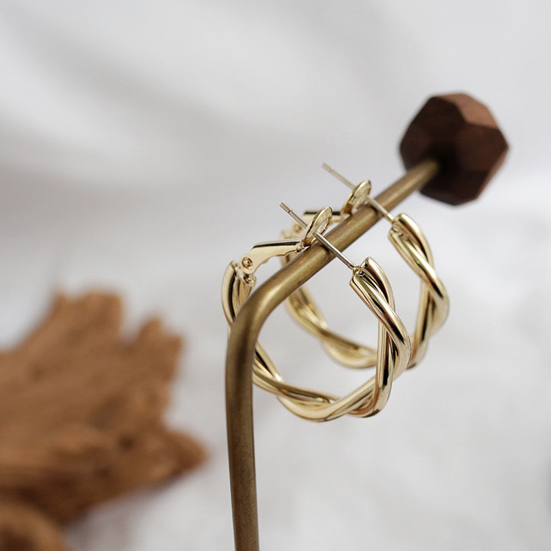 Twist Gold 18k, Gold Hoop Earrings, Hypoallergenic Titanium Fill, 18k Gold Plated Hoop, Dainty Minimalist -- 18K Lovers!!