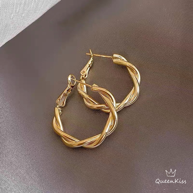 Twist Gold 18k, Gold Hoop Earrings, Hypoallergenic Titanium Fill, 18k Gold Plated Hoop, Dainty Minimalist -- 18K Lovers!!