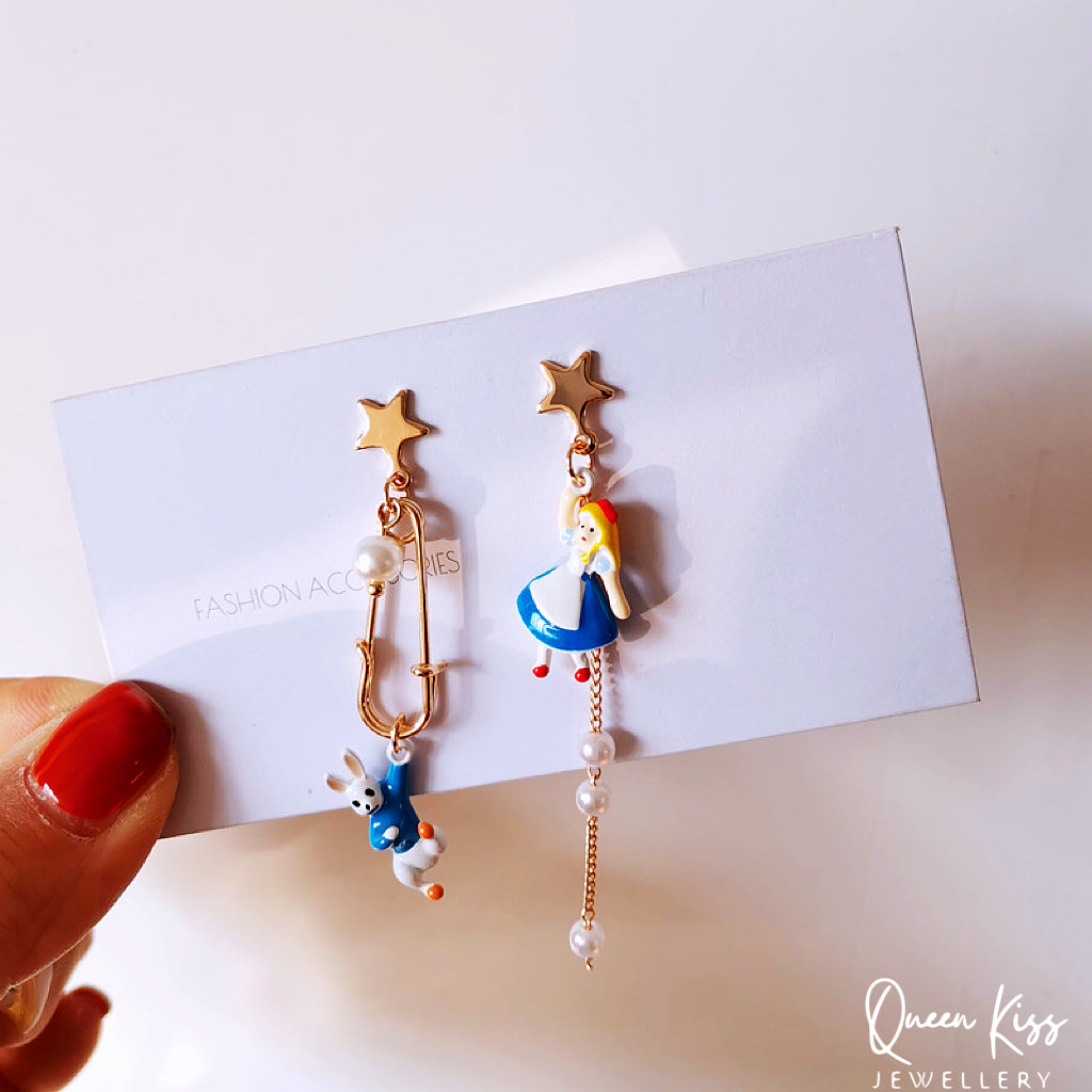 Super Cute Wonderland Alice Star and Rabbit Star Enamelled Earrings -- Wonderful World!!