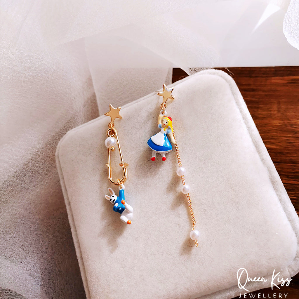 Super Cute Wonderland Alice Star and Rabbit Star Enamelled Earrings -- Wonderful World!!
