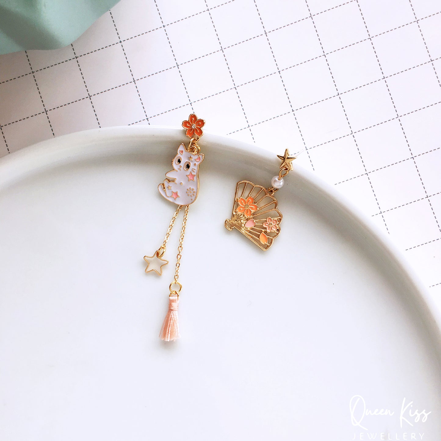 Super Cute Kitty Cat And Fan Flower Star Earrings -- When She Smiles!!