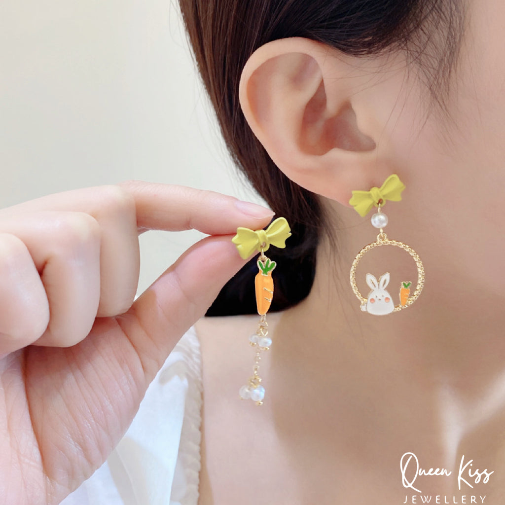 Super Cute Rabbit Bunny and Carrot Earrings -- Sayonara!!