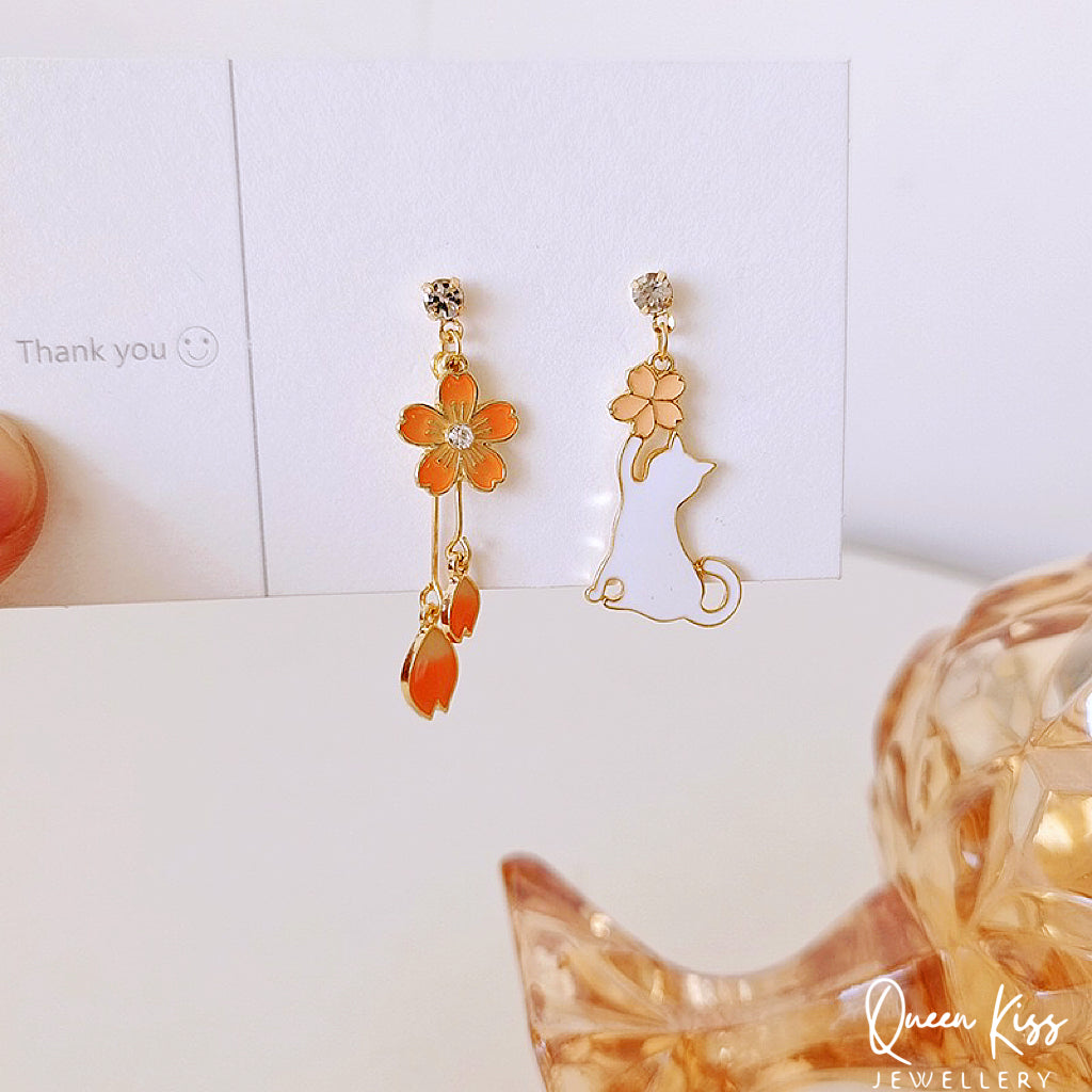 Super Cute Chilled Kitty Cat and Flowers Love Earrings -- Play Time!!