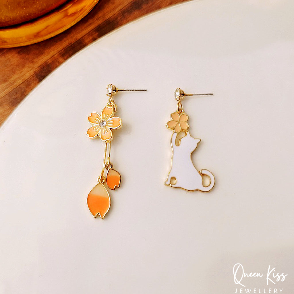 Super Cute Chilled Kitty Cat and Flowers Love Earrings -- Play Time!!