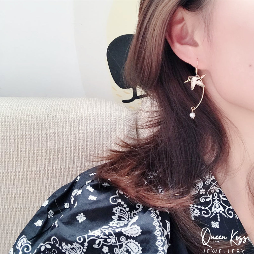 Super Cute Japanese Style Crane and Japanese Fan Earrings -- Peace of Love!!