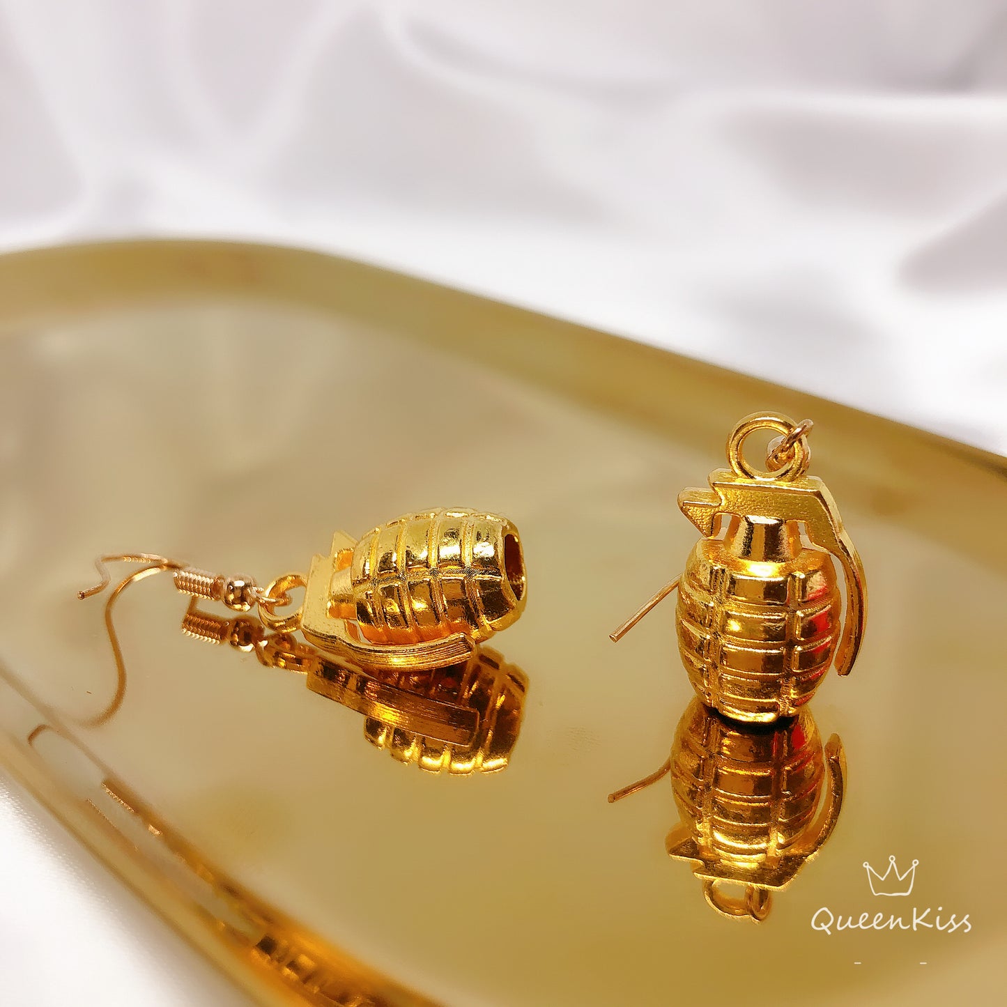 3D Super Gold Bomb Earrings -- Bomb Out!!
