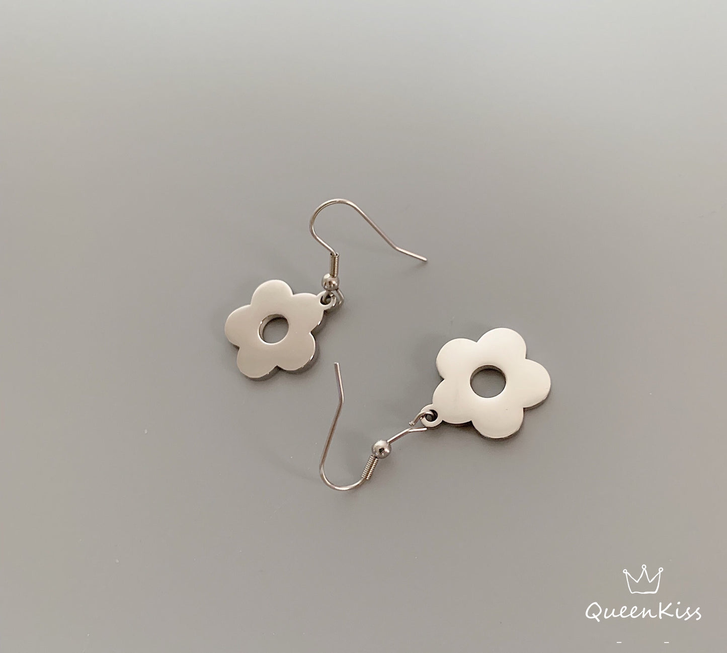 Stainless Steel Cute Adorable Flower Dangle Silver Earrings -- Little Flora!!