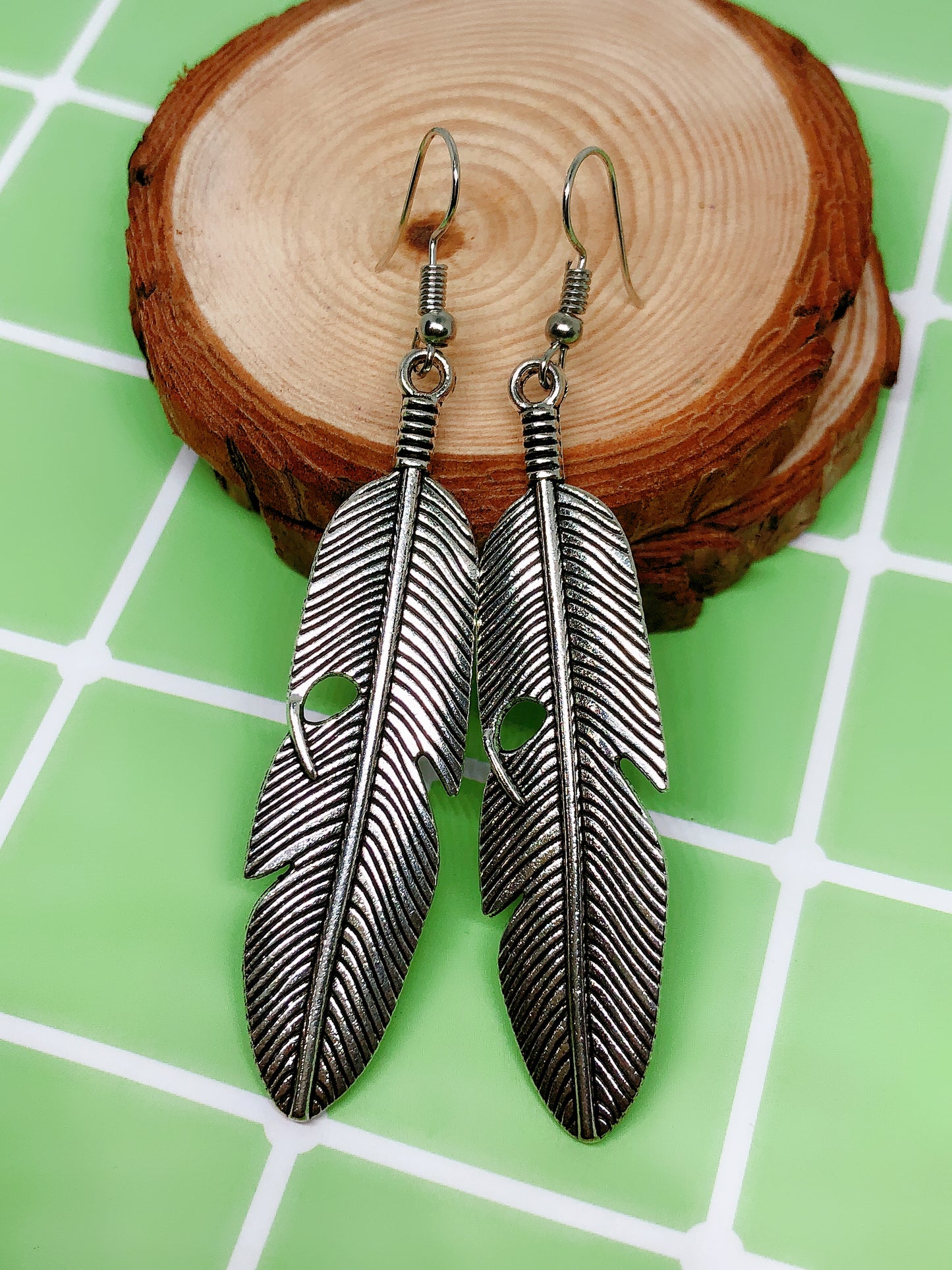 Sale!!! 3D Long Leaf Silver Earrings -- Wind Leaves!!