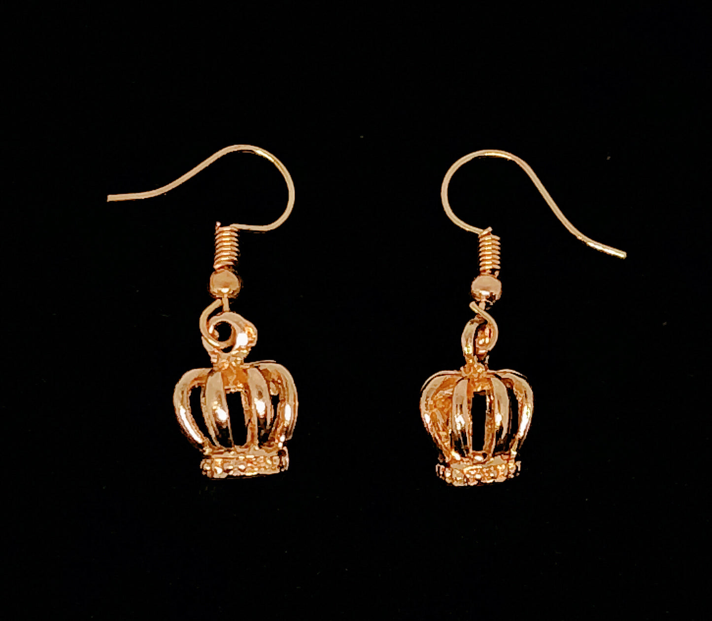 Sale!!!3D Clear Golden Crown Earrings -- Queen Kiss