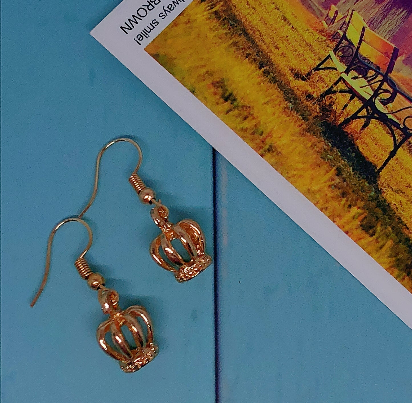 Sale!!!3D Clear Golden Crown Earrings -- Queen Kiss