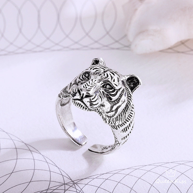 Tiger Minimalist Vintage Adjustable Silver Ring -- King of the Jungle