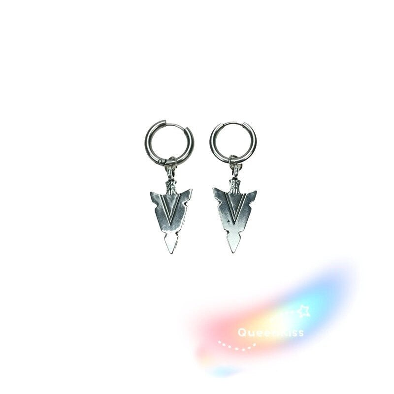 Cool Stainless Steel Arrow Silver Earrings -- World of Heroes!!