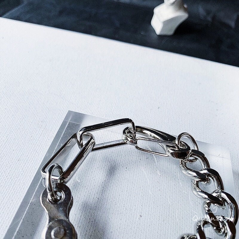 Funky Punk Stainless Steel Cool Style Chain Silver Bracelet -- Rule the World!!