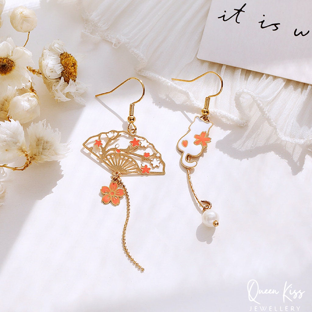 Super Cute Japanese Style Kitty Cat and Japanese Fan Earrings -- Peace of Love!!