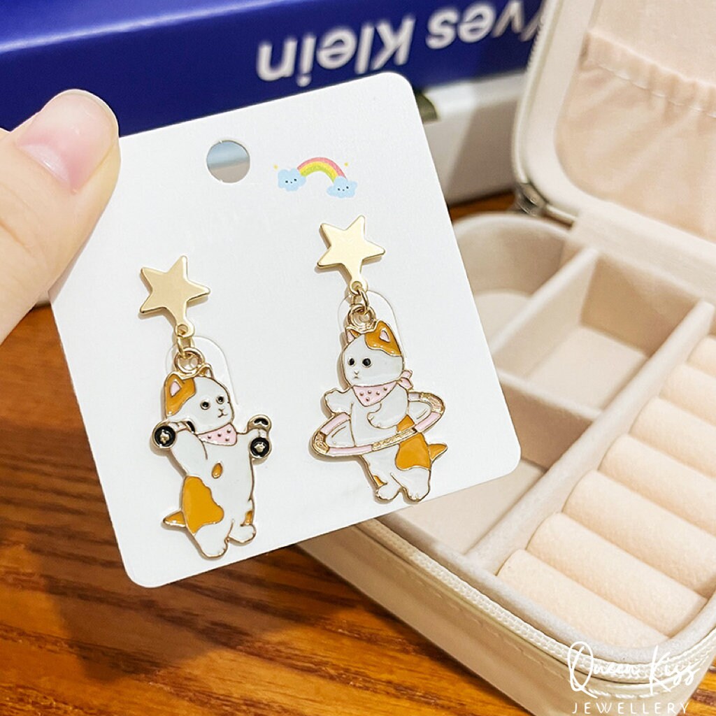 Super Cute Kitty Cat Doing Exercise Earrings -- Meow Fitness!!