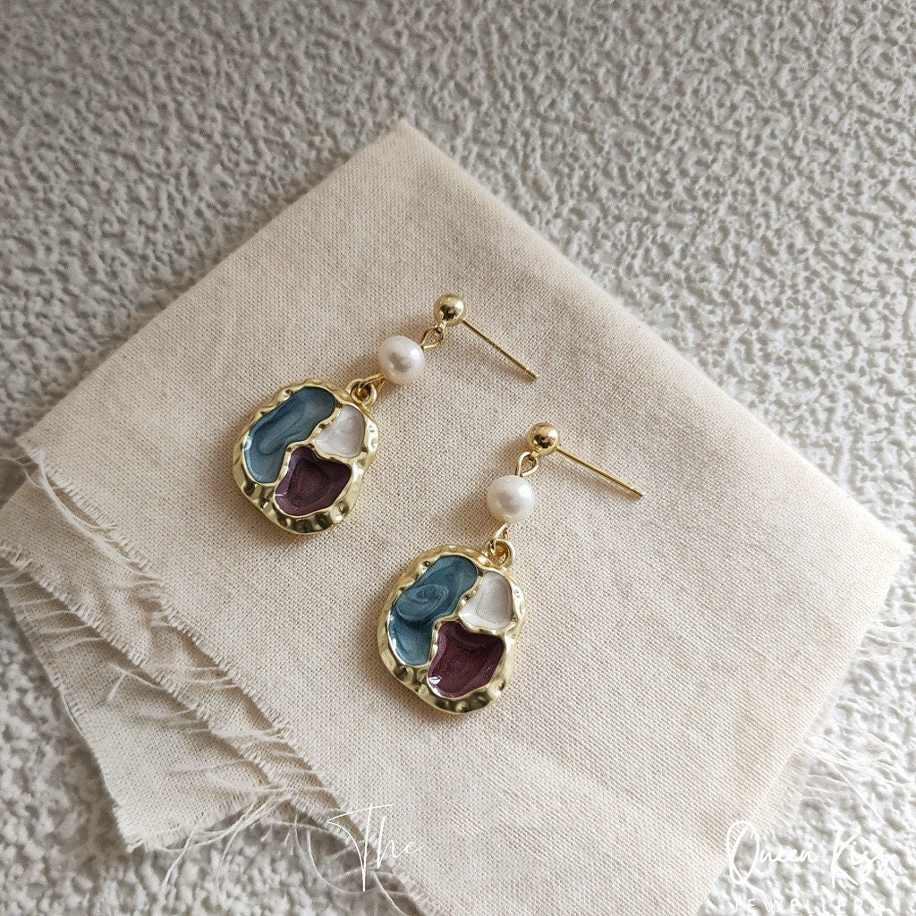 Enamel Adorable MInimalist Pearl Blue White Purple Cute Earrings -- Red Dream!!