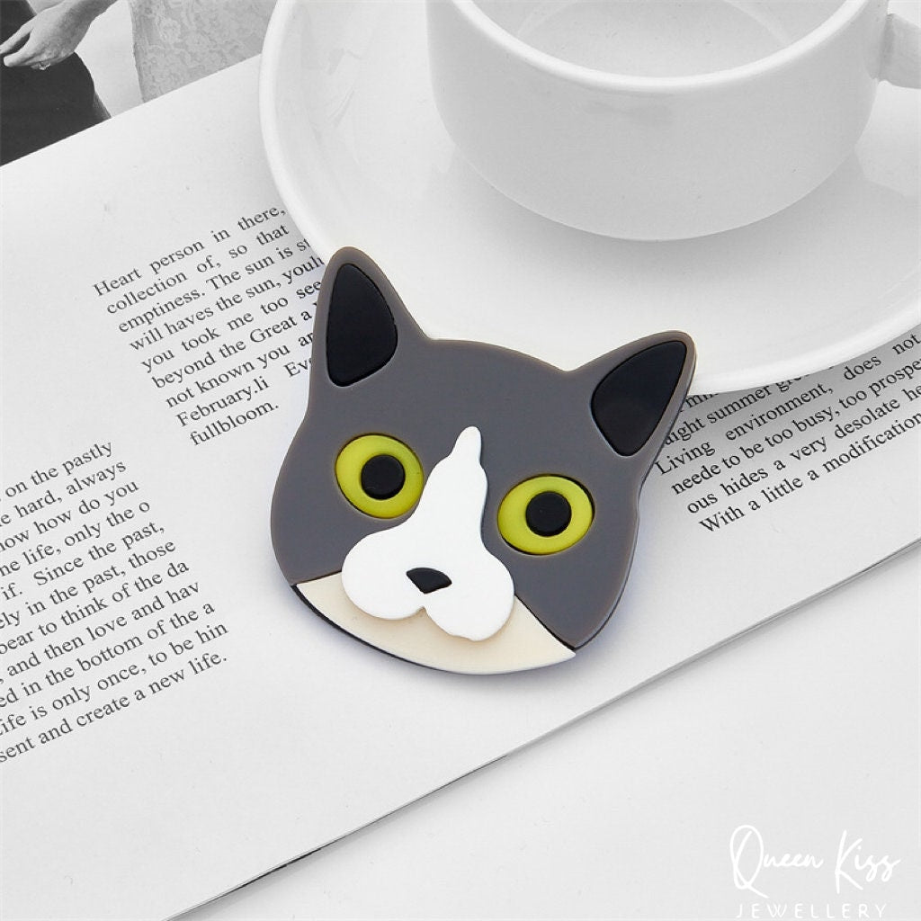 Cute Adorable Good Quality Acrylic Cat Kitty Brooches Artist Gift for Her, Mother, Kid, Sister, Good Friends