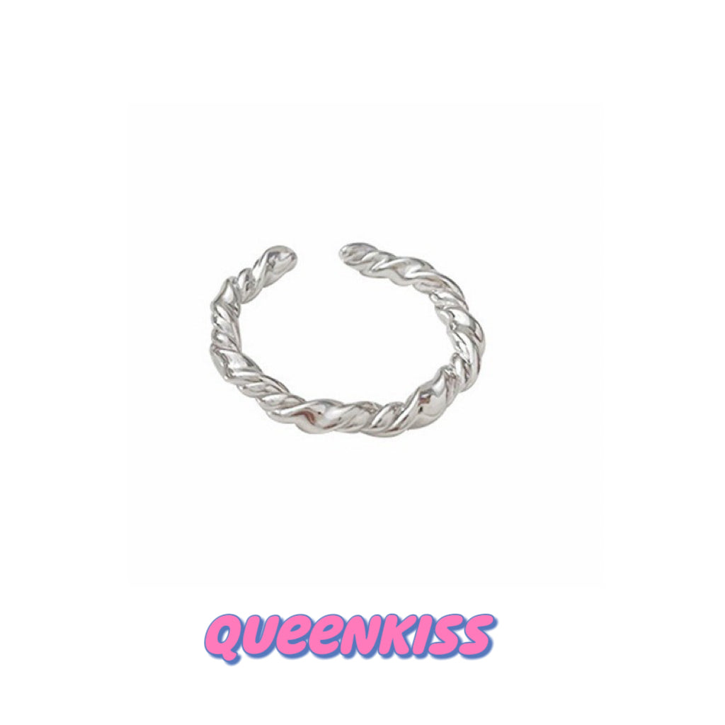 Modern Minimalist Wave Adjustable Silver Ring -- Hot Wave