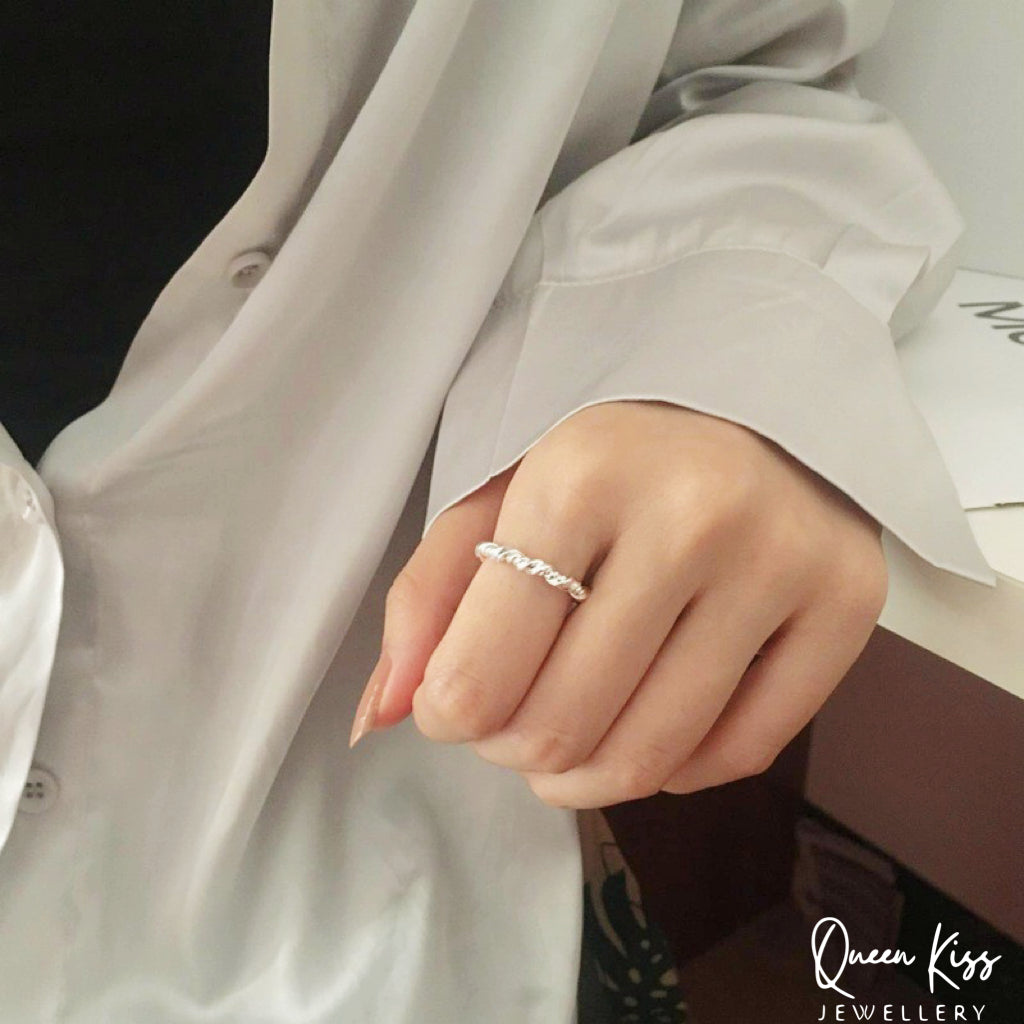 Modern Minimalist Wave Adjustable Silver Ring -- Hot Wave