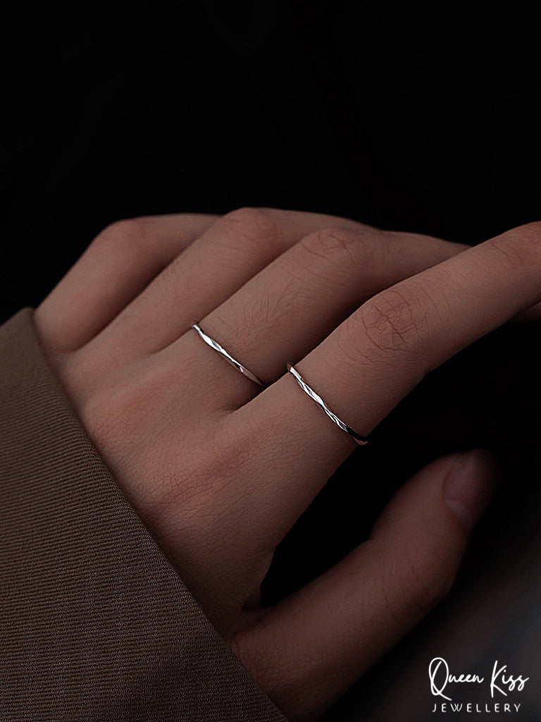 Modern Minimalist Wave Adjustable Silver Ring -- Hot Wave