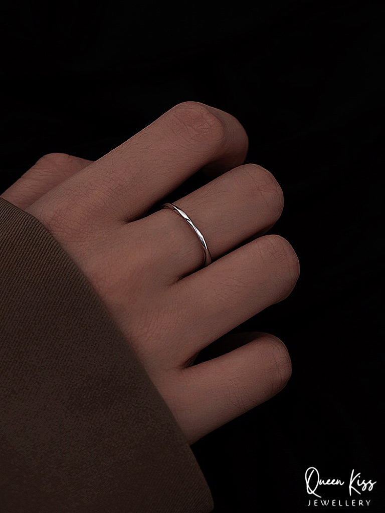 Modern Minimalist Wave Adjustable Silver Ring -- Hot Wave