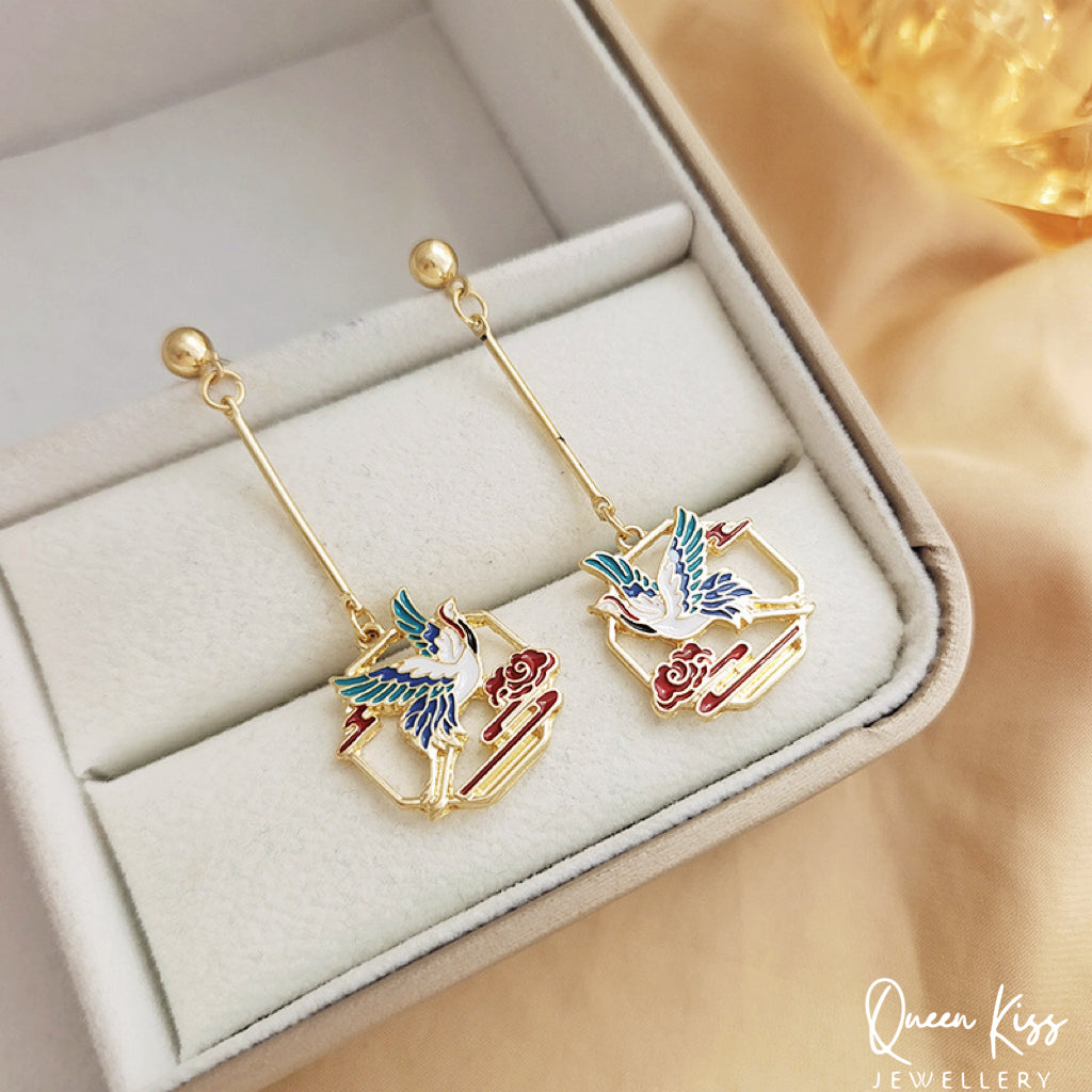 Super Cute Japanese Style Flying Crane Dangly Earrings -- Crane Lover!!