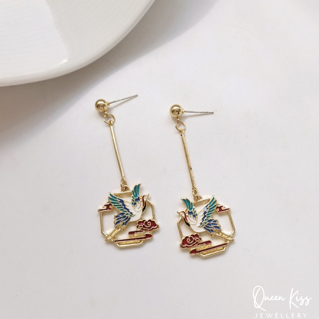 Super Cute Japanese Style Flying Crane Dangly Earrings -- Crane Lover!!
