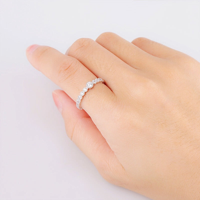 Gorgeous Dazzle Cubic Zircon Central Star Adjustable 925 Sterling Silver Ring