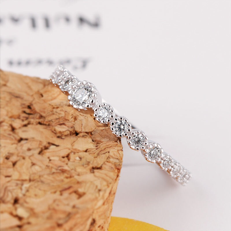 Gorgeous Dazzle Cubic Zircon Central Star Adjustable 925 Sterling Silver Ring
