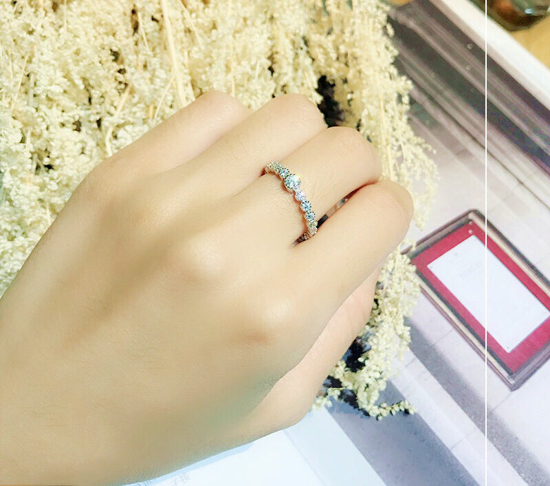 Gorgeous Dazzle Cubic Zircon Central Star Adjustable 925 Sterling Silver Ring