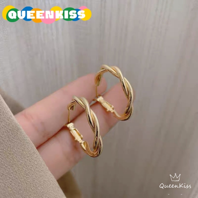 Twist Gold 18k, Gold Hoop Earrings, Hypoallergenic Titanium Fill, 18k Gold Plated Hoop, Dainty Minimalist -- 18K Lovers!!