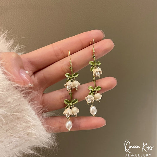 White Flowers Green Leaves Dangle Earrings -- Fairy Lady!!