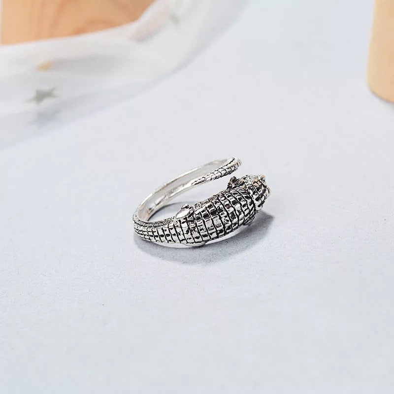 Crocodile Minimalist Vintage Adjustable Silver Ring -- River Hymn