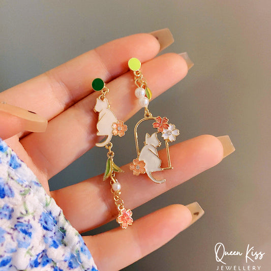 Super Cute Kitty Cat and Flower Pearl Earrings -- Love Is All Around!!