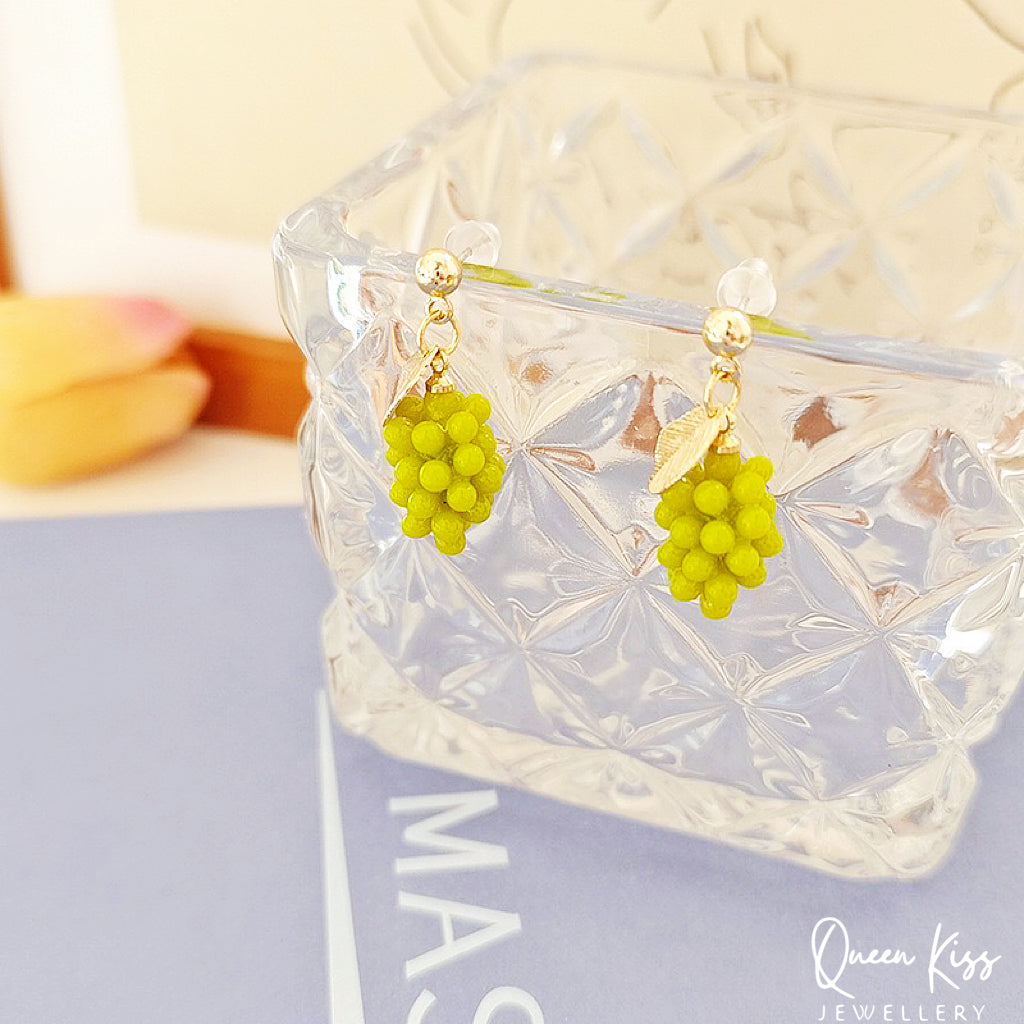 Cute Adorable Green Grapes Light Earrings -- Grape Time!!