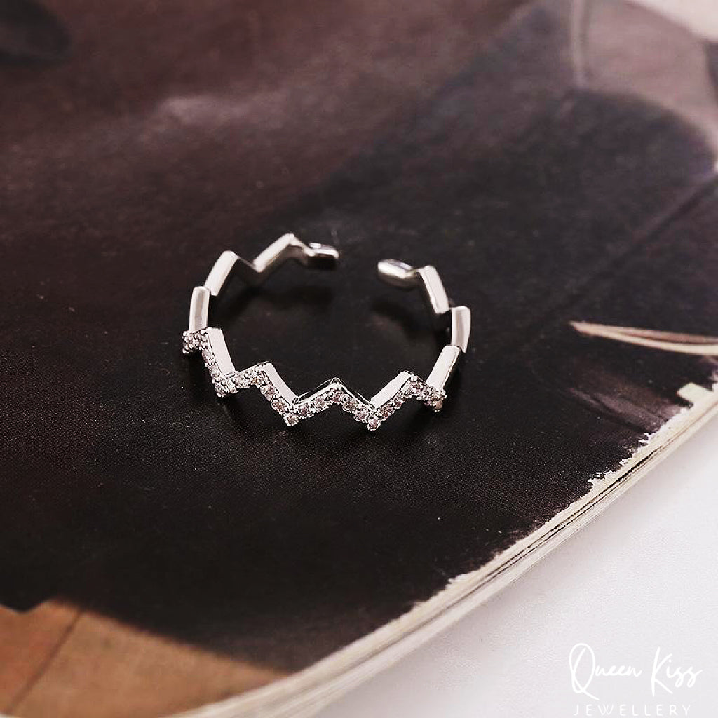 Modern Minimalist Wave Adjustable Silver Ring -- Hot Wave