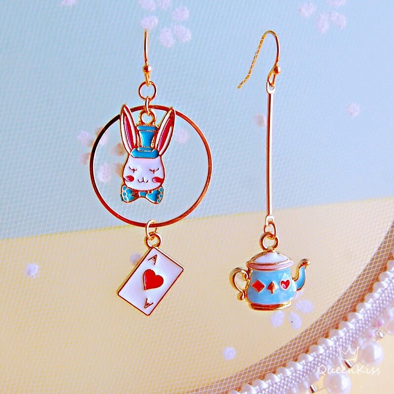 Super Cute Wonderland Rabbit Kettle and Ace Card Enamelled Earrings -- Hide and Seek!!