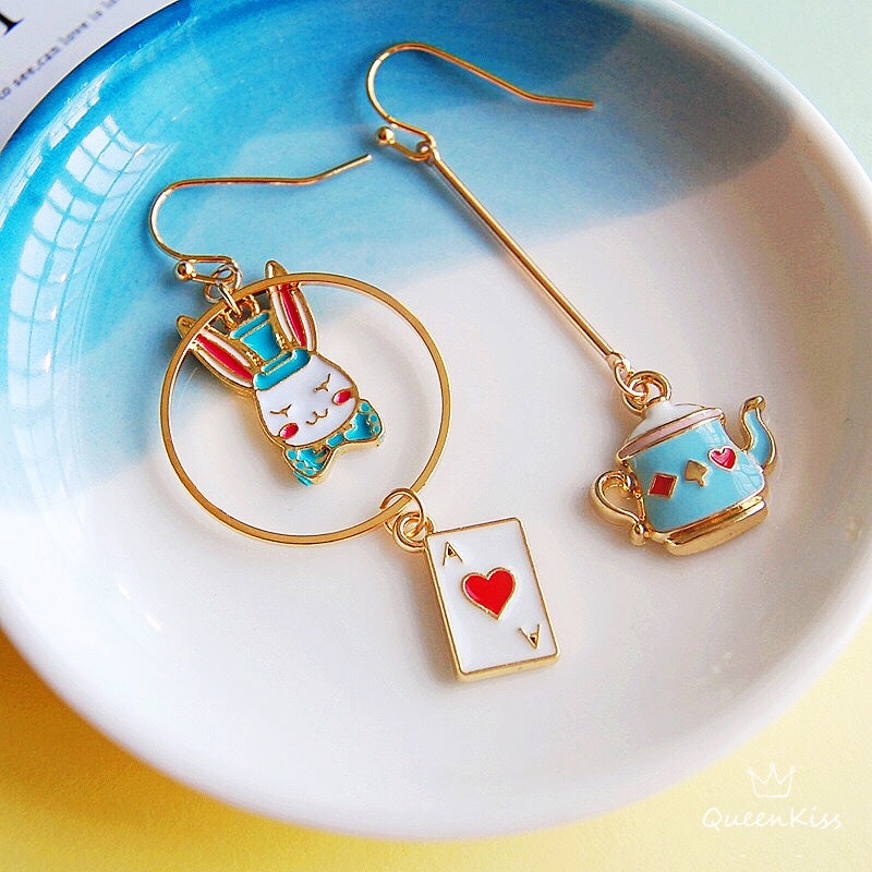 Super Cute Wonderland Rabbit Kettle and Ace Card Enamelled Earrings -- Hide and Seek!!