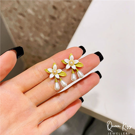 White Flowers Green Leaves Stud Earrings -- Little Fairy Lady!!
