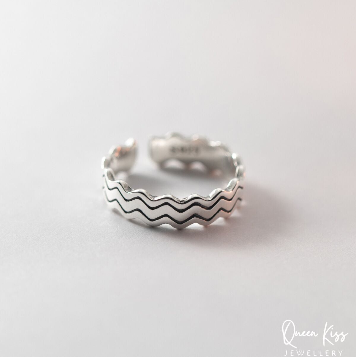 Modern Minimalist Wave Adjustable Silver Ring -- Hot Wave