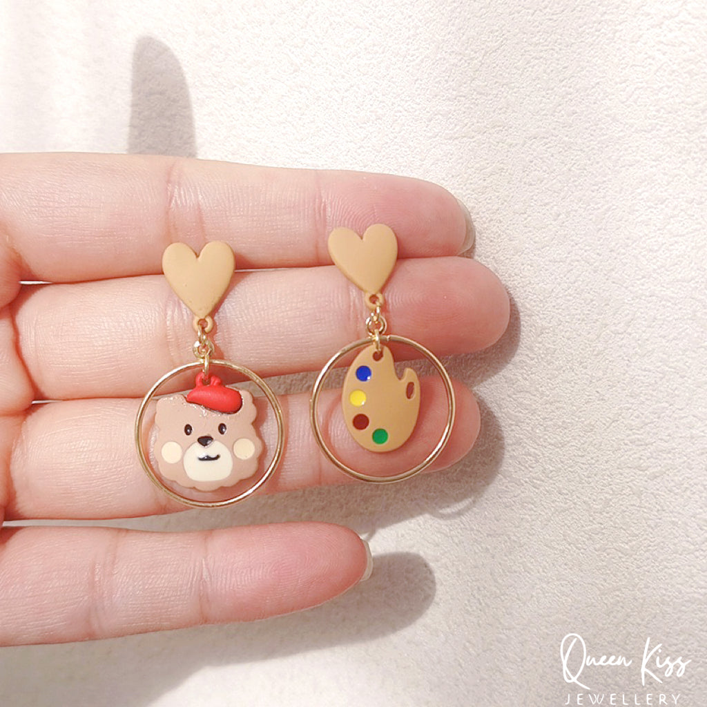 Super Cute Bear Painter and Color Palette Heart Earrings -- Paris Paris!!