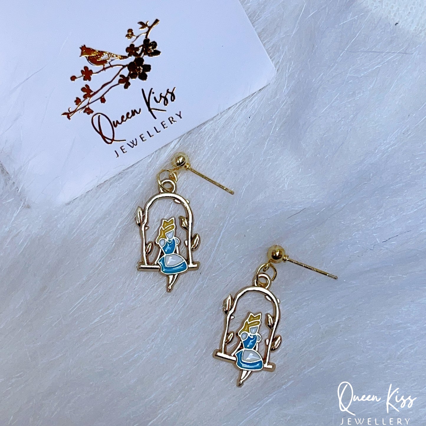 Super Cute Wonderland Resting Alice Enamelled Earrings -- Wonderful World!!