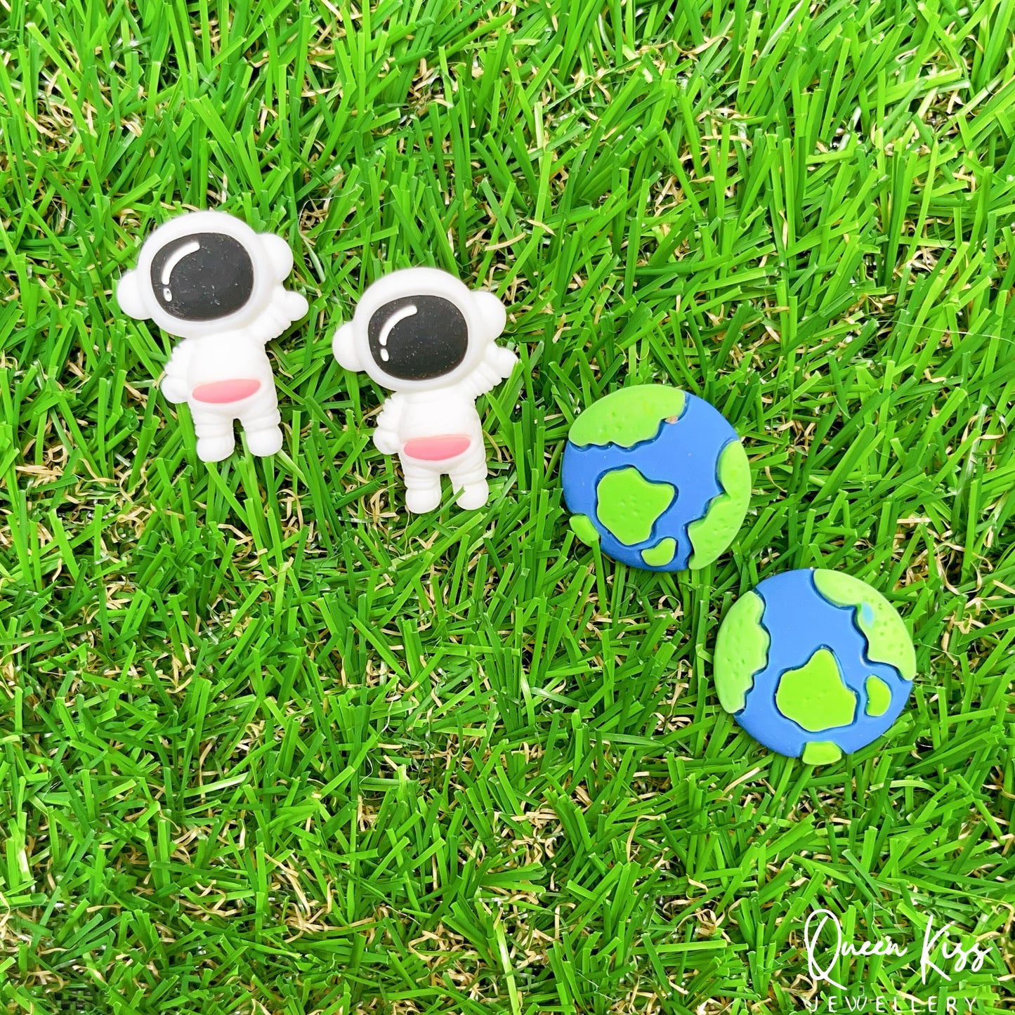Super Cute Spaceman Astronaut and Earth Planet Stud Earrings -- Perfect Partner!!
