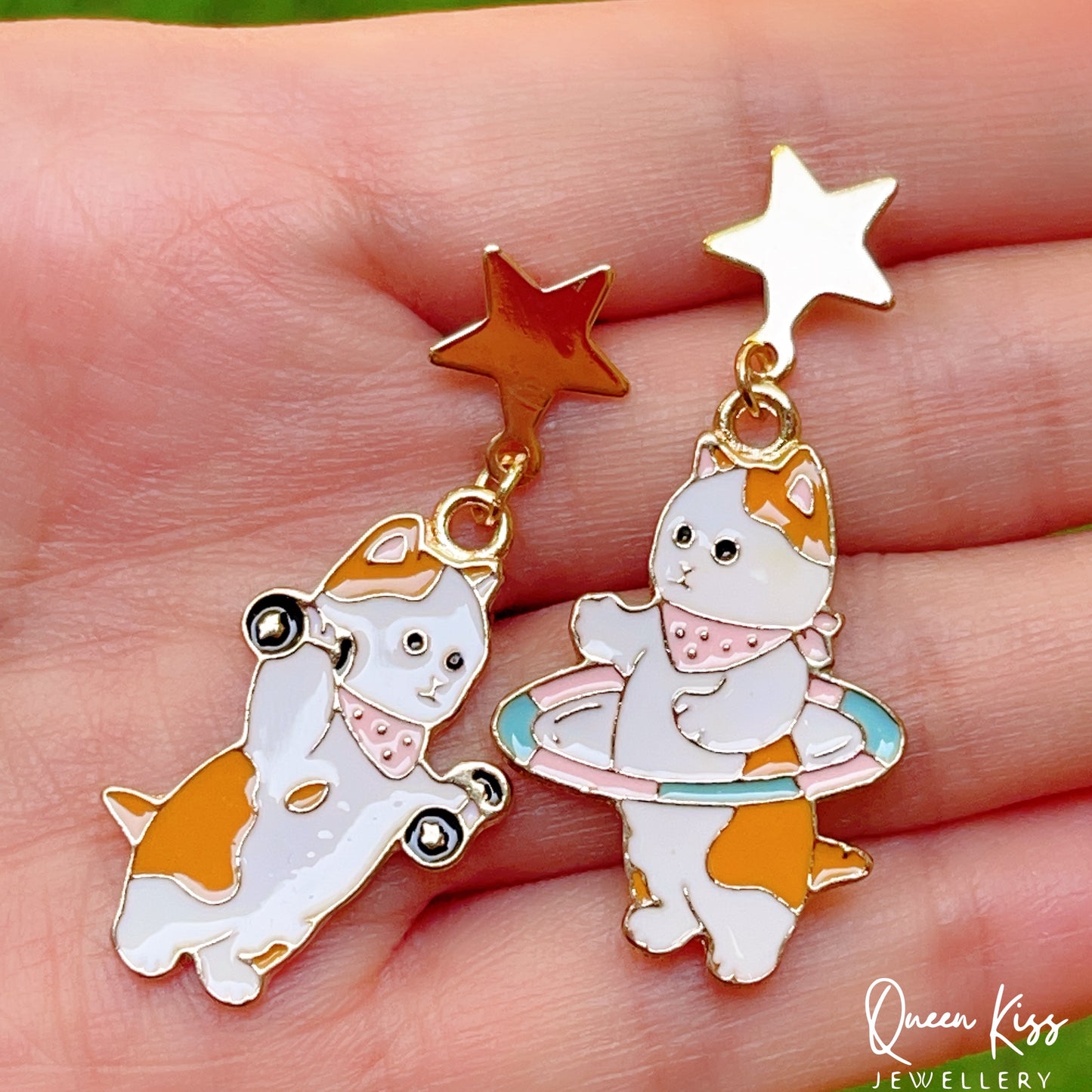 Super Cute Kitty Cat Doing Exercise Earrings -- Meow Fitness!!