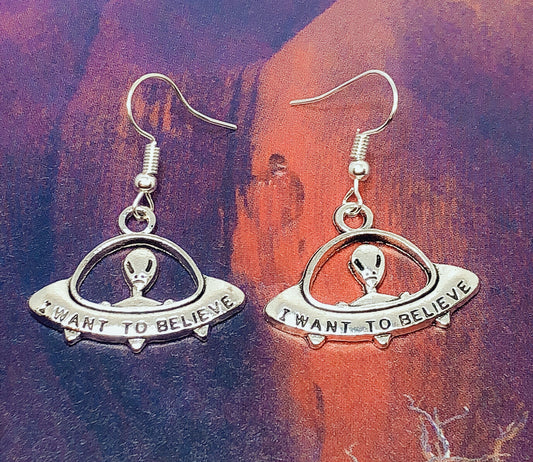 Sale!!! I Want To Believe Alien Silver Earrings -- Beep Beep!!