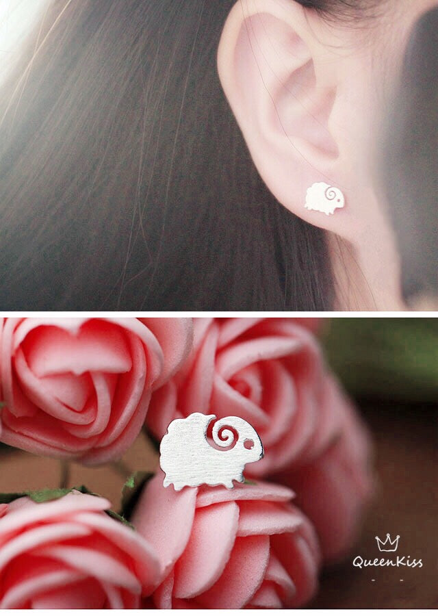 Sterling Silver 925 Stud Earrings Cute Couple Goat Sheep Stud Earrings Modern Studs Minimal Stud Earrings Gift for her