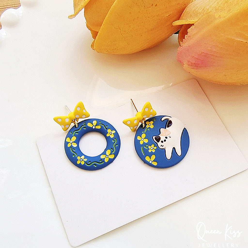 Super Cute Resting Kitty and Fun Flower Love Earrings -- Fun Time!!