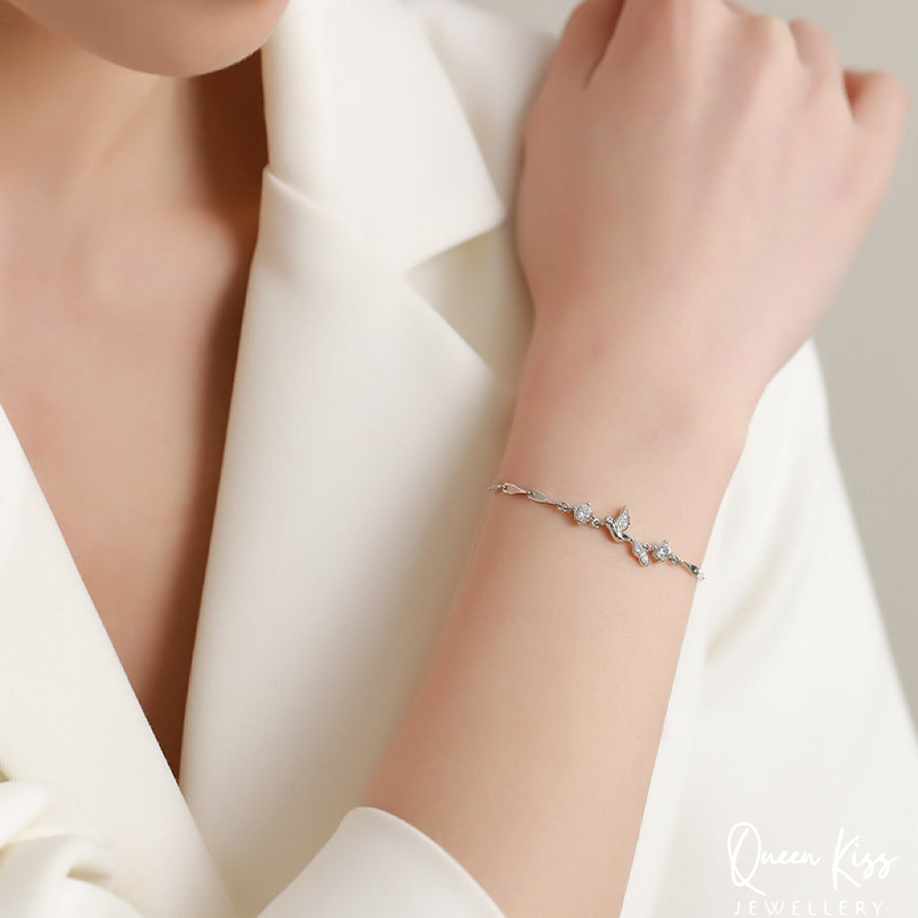 Swarovski Elements Crystal Clear Bird Shape 925 Sterling Silver Plated Bracelet - Flying Heart!!