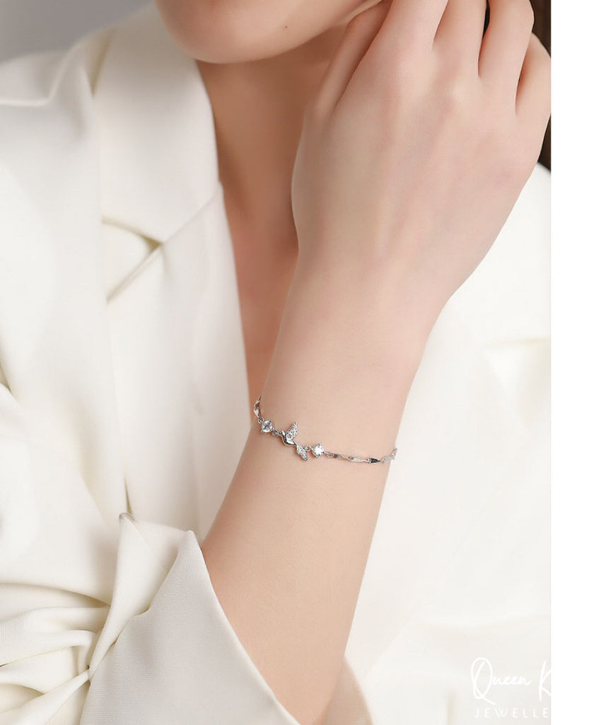 Swarovski Elements Crystal Clear Bird Shape 925 Sterling Silver Plated Bracelet - Flying Heart!!