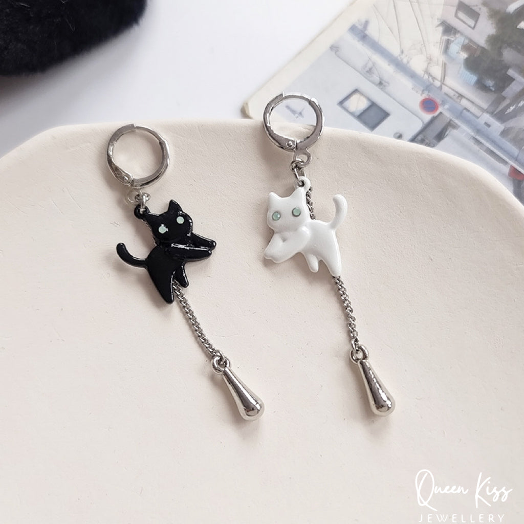 Super Cute White and Black Cat Kitty Earrings -- Black and White!!